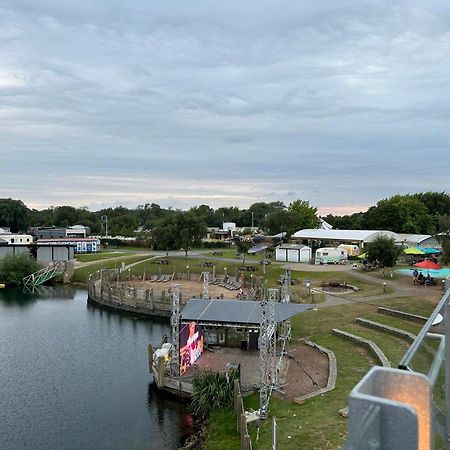 Hot Tub Retreat At Tattershall Lakes Exterior foto